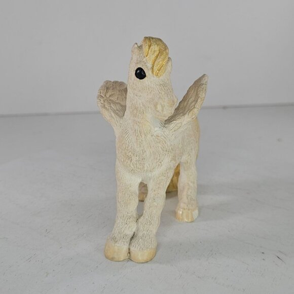 Vintage Stone Critters Pegasus Wings Blue Eyes Winged Horse - Picture 3 of 9
